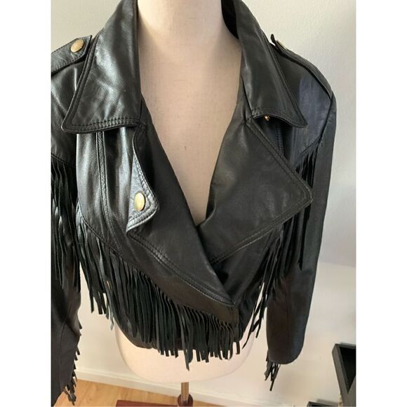Fringe leather like black jacket size medium - Picture 8 of 13